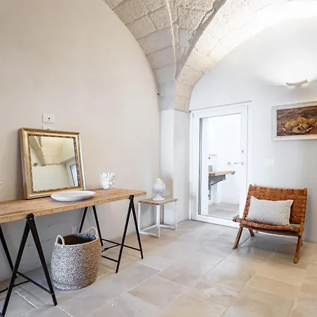 Ca' D'antonia - Casa Tipica In Borgo Salentino